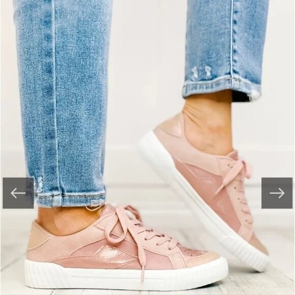 Blowfish Malibu Sneakers NWOT Willa Low Top Pink Orbital Withered Rose Sz 8 - Picture 10 of 10